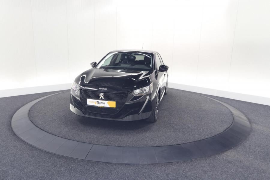 Peugeot e-208 EV Allure 50 kWh | 3 Fase Laadfunctie | Parkeersensoren | Apple Carplay