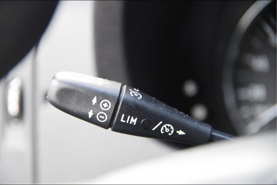 Mercedes-Benz Sprinter 519 3.0 V6 KIPPER 3 ZIJDIG, OPEN LAADBAK, 3.5T TREKHAAK, DUBBELLUCHT, AIRCO, CRUISE, MF STUURWIEL, PICK-UP ,PICKUP