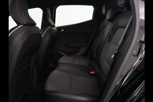 Renault Clio 1.6 E-Tech Hybrid 140 Intens | Stoelverwarming | Camera | Carplay | Stuurverwarming | Half leder | Full LED | Navigatie | Climate control | Cruise control | Parkeerhulp