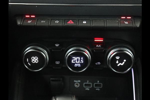 Renault Clio 1.6 E-Tech Hybrid 140 Intens | Stoelverwarming | Camera | Carplay | Stuurverwarming | Half leder | Full LED | Navigatie | Climate control | Cruise control | Parkeerhulp