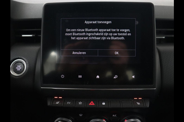 Renault Clio 1.6 E-Tech Hybrid 140 Intens | Stoelverwarming | Camera | Carplay | Stuurverwarming | Half leder | Full LED | Navigatie | Climate control | Cruise control | Parkeerhulp