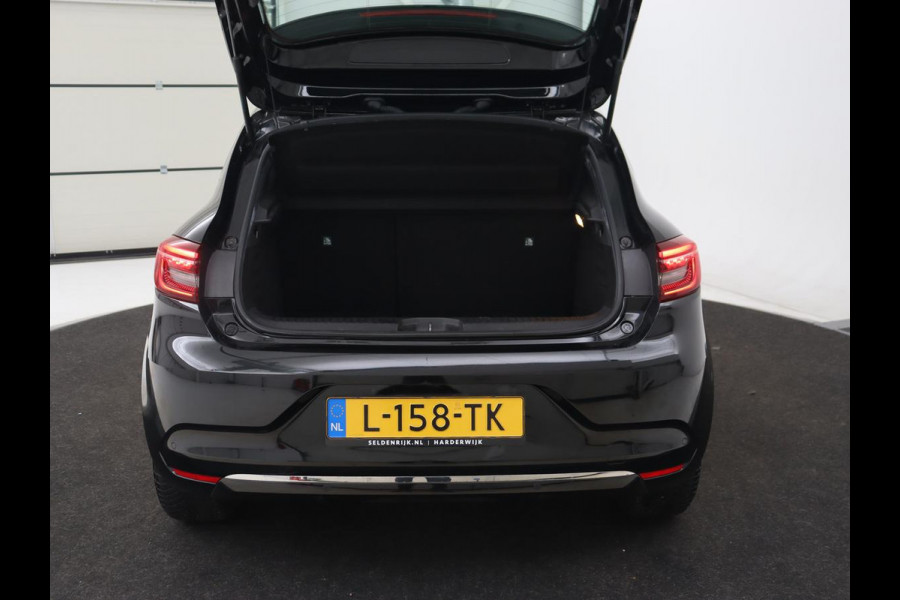 Renault Clio 1.6 E-Tech Hybrid 140 Intens | Stoelverwarming | Camera | Carplay | Stuurverwarming | Half leder | Full LED | Navigatie | Climate control | Cruise control | Parkeerhulp