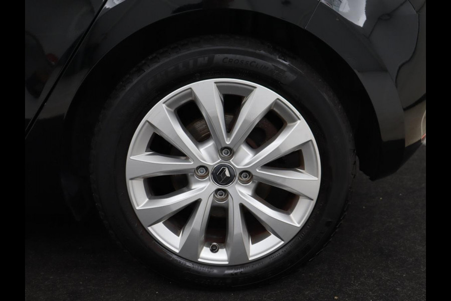 Renault Clio 1.6 E-Tech Hybrid 140 Intens | Stoelverwarming | Camera | Carplay | Stuurverwarming | Half leder | Full LED | Navigatie | Climate control | Cruise control | Parkeerhulp