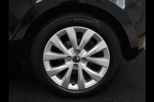 Renault Clio 1.6 E-Tech Hybrid 140 Intens | Stoelverwarming | Camera | Carplay | Stuurverwarming | Half leder | Full LED | Navigatie | Climate control | Cruise control | Parkeerhulp