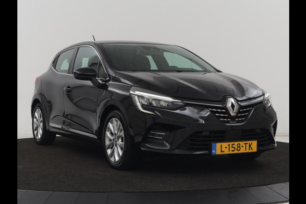 Renault Clio 1.6 E-Tech Hybrid 140 Intens | Stoelverwarming | Camera | Carplay | Stuurverwarming | Half leder | Full LED | Navigatie | Climate control | Cruise control | Parkeerhulp