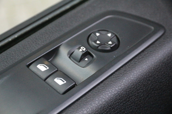 Peugeot Expert 2.0 BlueHDi 180 | Aut. | 2x Schuifdeur | Keyless | Navi | Camera | Clima..