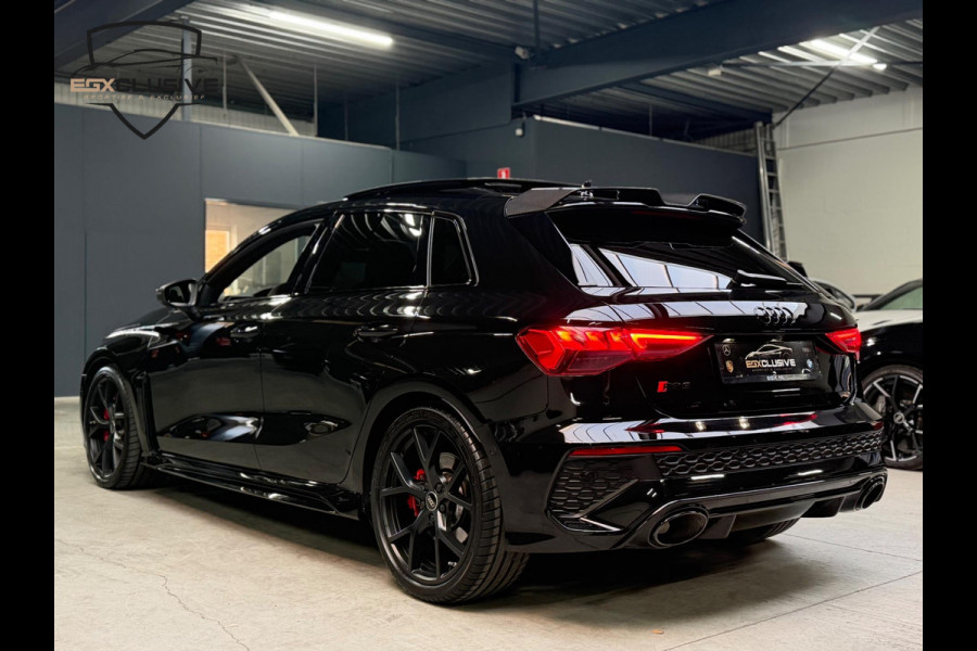 Audi RS3 Sportback 2.5 TFSI Quattro Pano/Carbon/Camera/Keyless