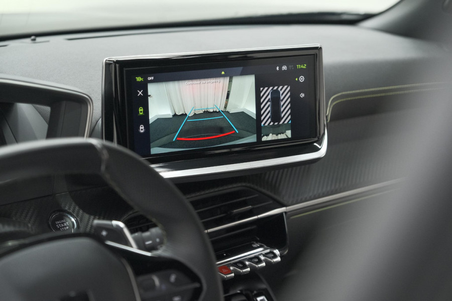 Peugeot 2008 PureTech 130 EAT8 GT | Camera | Parkeersensoren | Apple Carplay