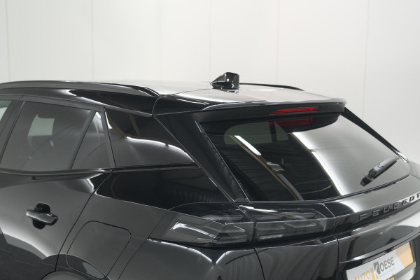 Peugeot 2008 PureTech 130 EAT8 GT | Camera | Parkeersensoren | Apple Carplay