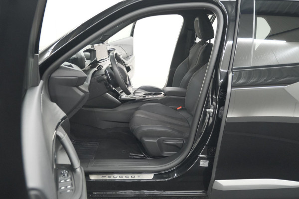 Peugeot 2008 PureTech 130 EAT8 GT | Camera | Parkeersensoren | Apple Carplay