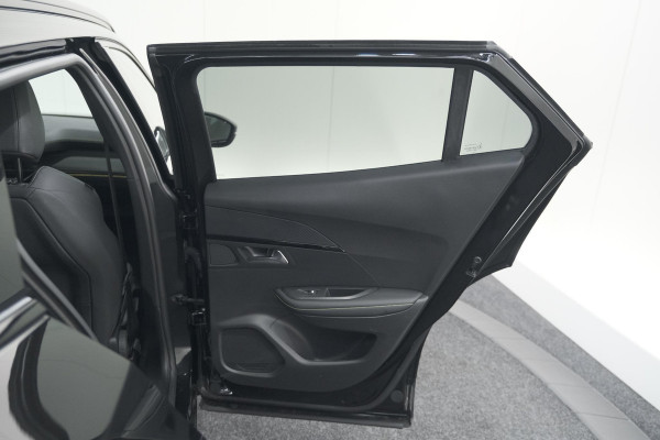 Peugeot 2008 PureTech 130 EAT8 GT | Camera | Parkeersensoren | Apple Carplay