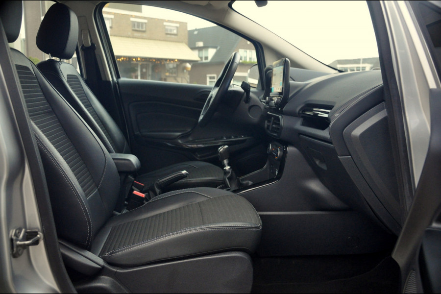 Ford EcoSport 1.0 EcoBoost 125 PK Titanium | Navigatie | Trekhaak | All season |  Nette staat!