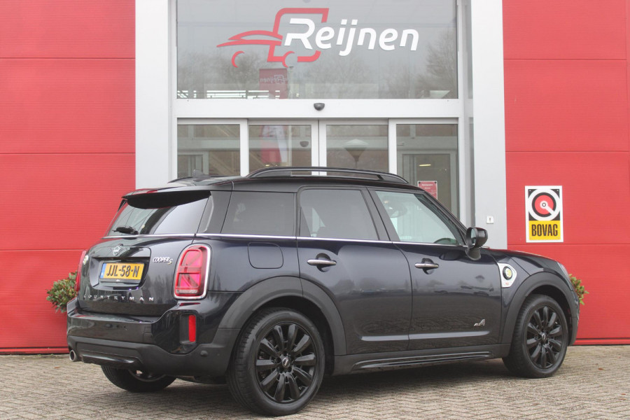 MINI Countryman 2.0 Cooper S E 220PK ALL4 CHILI | UNION JACK ACHTERLICHTEN | LEDEREN BEKLEDING | ELEKTRISCH BEDIENBARE VOORSTOELEN MET GEHEUGENFUNSCTIE OP DE BESTUURDERSSTOEL | STOEL/VOORRUIT VERWARMING | FULL LED KOPLAMPEN | DRAADLOZE APPLE CARPLAY/ANDROID AUTO | DRAADLOZE TELEFOONLADER | NAVIGATIE | EXTRA GETINTE ACHTERRUITEN | ZWART DAK | 18" LICHTMETALEN VELGEN BLACK 10 SPAAKS | ACHTERUITRIJ CAMERA | PARKEERSENSOREN VOOR EN ACHTER | CLIMATE CONTROL | KEYLESS ENTRY/START | HUD (HEAD UP DISPLAY) | ADAPTIVE CRUISE CONTROL | DAB+ RADIO | DONKERE HEMEL BEKLEDING |
