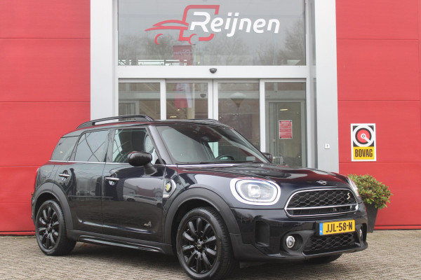 MINI Countryman 2.0 Cooper S E 220PK ALL4 CHILI | UNION JACK ACHTERLICHTEN | LEDEREN BEKLEDING | ELEKTRISCH BEDIENBARE VOORSTOELEN MET GEHEUGENFUNSCTIE OP DE BESTUURDERSSTOEL | STOEL/VOORRUIT VERWARMING | FULL LED KOPLAMPEN | DRAADLOZE APPLE CARPLAY/ANDROID AUTO | DRAADLOZE TELEFOONLADER | NAVIGATIE | EXTRA GETINTE ACHTERRUITEN | ZWART DAK | 18" LICHTMETALEN VELGEN BLACK 10 SPAAKS | ACHTERUITRIJ CAMERA | PARKEERSENSOREN VOOR EN ACHTER | CLIMATE CONTROL | KEYLESS ENTRY/START | HUD (HEAD UP DISPLAY) | ADAPTIVE CRUISE CONTROL | DAB+ RADIO | DONKERE HEMEL BEKLEDING |