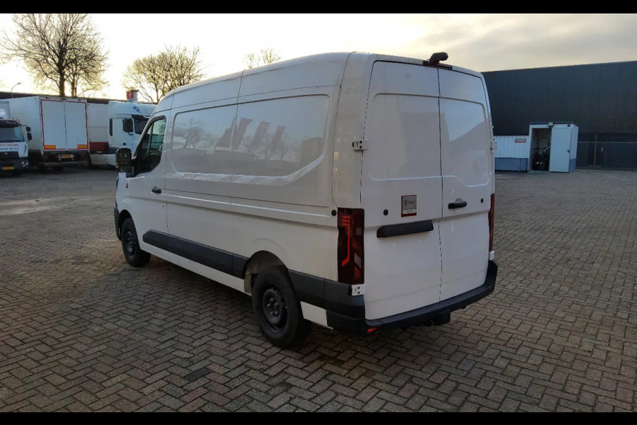 Renault Master 150.35 EURO 6 L2H2 GESLOTEN WIT - V-63-JRT - BPM VRIJ!