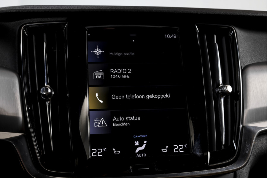 Volvo S90 2.0 T4 190 PK Momentum+ - Automaat Orig. NL | Polestar Engineerd | Dig. Cockpit | Cruise | Stoelverw. | PDC | NAV + App. Connect | ECC | Elek.Trekhaak | LM 18" |