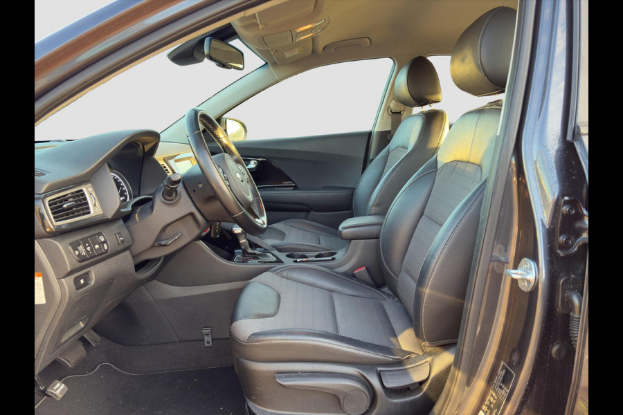 Kia Niro 1.6 GDi Hybrid DynamicLine Automaat | Navi | Clima | Cruise | LMV | Camera | H-Leder | Apple Carplay & Android Auto |
