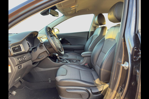 Kia Niro 1.6 GDi Hybrid DynamicLine Automaat | Navi | Clima | Cruise | LMV | Camera | H-Leder | Apple Carplay & Android Auto |