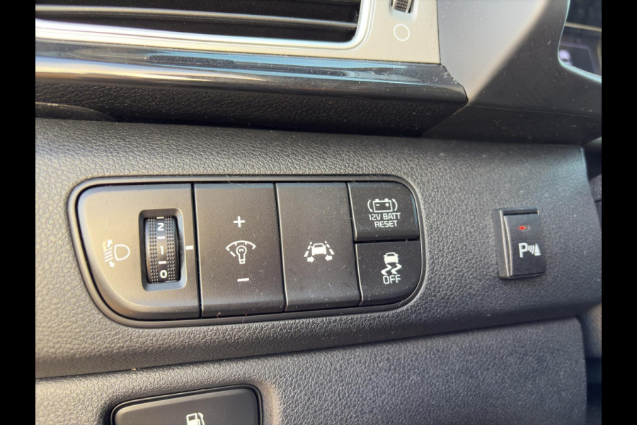 Kia Niro 1.6 GDi Hybrid DynamicLine Automaat | Navi | Clima | Cruise | LMV | Camera | H-Leder | Apple Carplay & Android Auto |