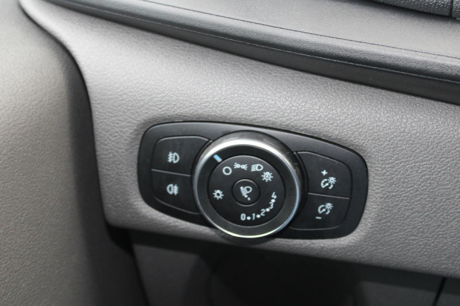 Ford Transit Custom Dubbele Cabine 320 2.0 TDCI L2H1 Sport | Trekhaak | Camera | Winterpack | 18 INCH Lichtmetalen Velgen | Airco | Adaptieve Cruise Control