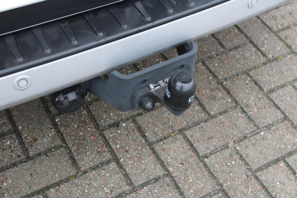 Ford Transit Custom Dubbele Cabine 320 2.0 TDCI L2H1 Sport | Trekhaak | Camera | Winterpack | 18 INCH Lichtmetalen Velgen | Airco | Adaptieve Cruise Control