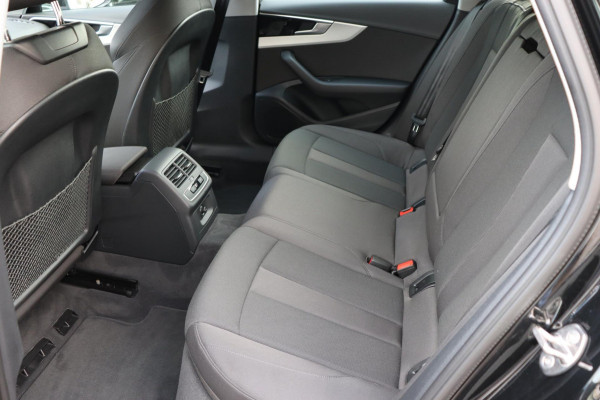 Audi A4 Avant 35 TFSI Advanced Edition org NL el.trekhaak +klep