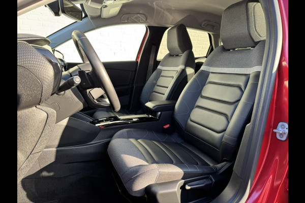 Citroën C4 1.2 PureTech Feel Automaat Adaptive cruise Airco Apple / Android Dodehoekdetectie Navi Parkeercamera / sensoren Head-Up