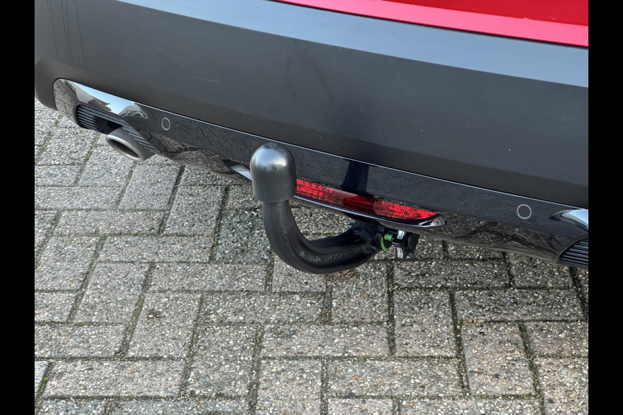 Citroën C4 1.2 PureTech Feel Automaat Adaptive cruise Airco Apple / Android Dodehoekdetectie Navi Parkeercamera / sensoren Head-Up