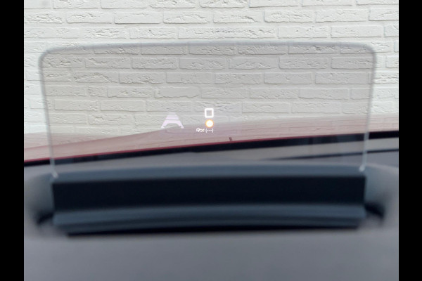 Citroën C4 1.2 PureTech Feel Automaat Adaptive cruise Airco Apple / Android Dodehoekdetectie Navi Parkeercamera / sensoren Head-Up