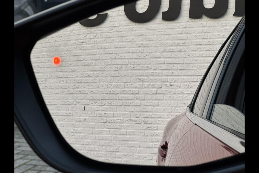 Citroën C4 1.2 PureTech Feel Automaat Adaptive cruise Airco Apple / Android Dodehoekdetectie Navi Parkeercamera / sensoren Head-Up