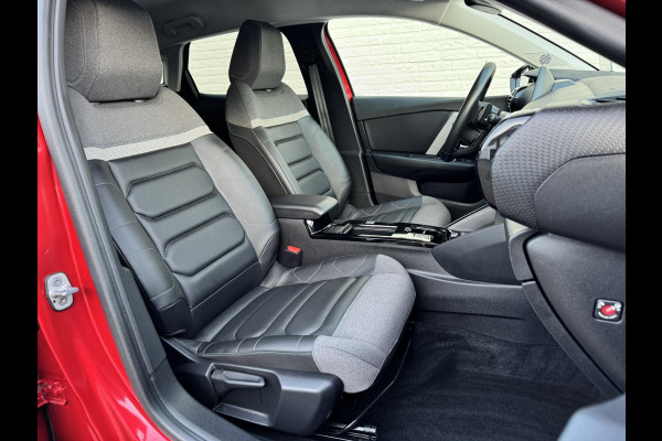 Citroën C4 1.2 PureTech Feel Automaat Adaptive cruise Airco Apple / Android Dodehoekdetectie Navi Parkeercamera / sensoren Head-Up