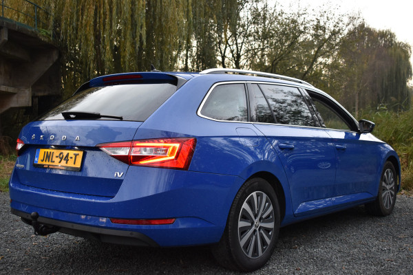 Škoda Superb Combi iV 218PK DSG HYBRID BUSINESS VIRTUAL/NAVI/TREKHAAK