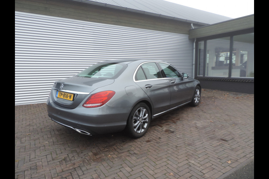 Mercedes-Benz C-Klasse 180 Business Solution LAGE KM