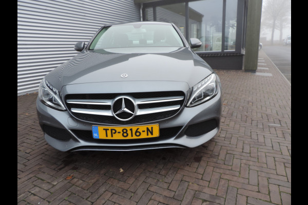 Mercedes-Benz C-Klasse 180 Business Solution LAGE KM