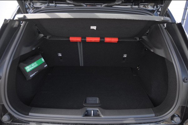 Volvo EX30 272PK Ext. Range Plus Adaptieve cruise control / BLIS / Parkeersensoren met camera / Elektrische achterklep / 20" velgen / Google infotainment / Keyless entry