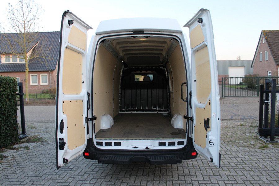 Renault Master T35 2.3 dCi 145PK E6 L4H3 EL RWD Energy Comfort ✓ Maxi ✓ Jumbo ✓ 3-zits ✓ Navigatie / Camera ✓ 270° deuren