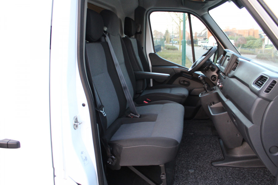 Renault Master T35 2.3 dCi 145PK E6 L4H3 EL RWD Energy Comfort ✓ Maxi ✓ Jumbo ✓ 3-zits ✓ Navigatie / Camera ✓ 270° deuren