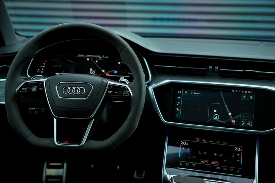 Audi A6 Avant RS 6 TFSI quattro / Pano / Dynamic+ / Keramisch / Nachtzicht / Valcona