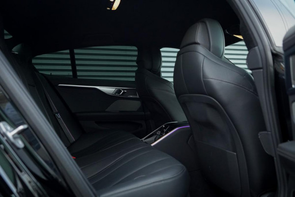 BMW 8 Serie Gran Coupé M850i xDrive High Executive / Drive Assist / 360 Camera / Stoelverwarming&koeling