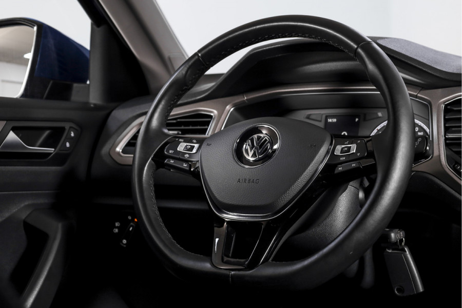 Volkswagen T-Roc 1.5 TSI 150 PK Style - Automaat | Adapt.Cruise | PDC | NAV+App.Connect | Auto.Airco | LM 17" |