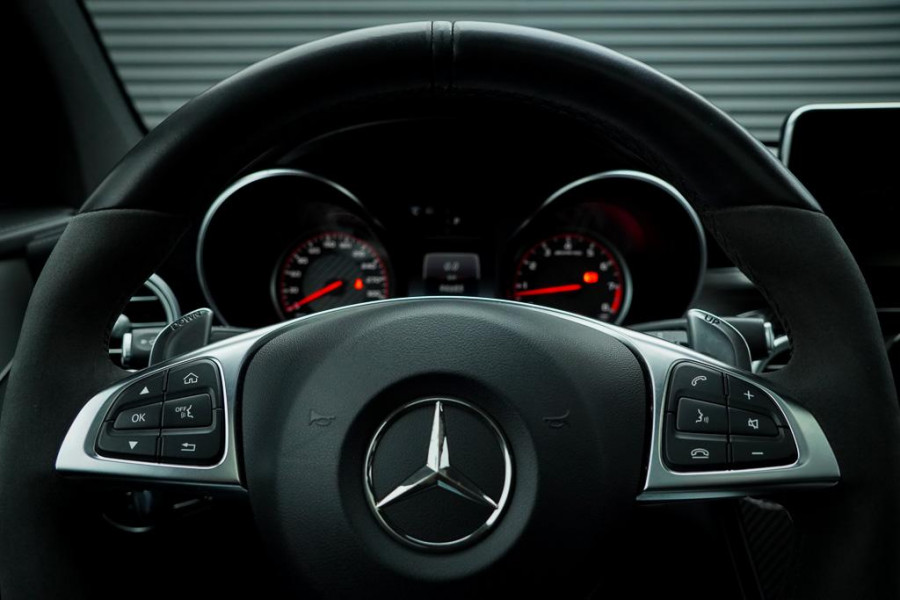 Mercedes-Benz GLC Coupé AMG 63 S 4MATIC+ / NL Auto / Keramisch / Performance Stoelen / Schuifdak