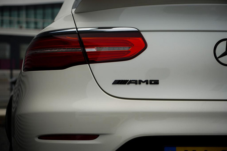 Mercedes-Benz GLC Coupé AMG 63 S 4MATIC+ / NL Auto / Keramisch / Performance Stoelen / Schuifdak