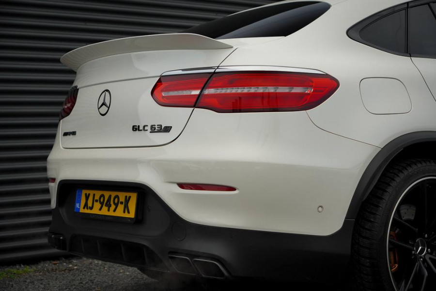 Mercedes-Benz GLC Coupé AMG 63 S 4MATIC+ / NL Auto / Keramisch / Performance Stoelen / Schuifdak
