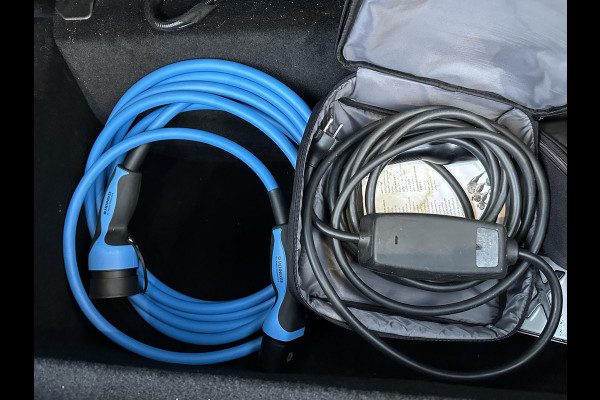 Tesla Model X Dual Motor AWDrive 6p. 100 kWh ENHANCHED AUTOPILOT|UNIEK GAMING PLAYSTATION| 6 VERWARMDE STOELEN| TESLA GARANTIE t/m 02-2029/100.000km accu en aandrijflijn t/m 03-2032/240.000km