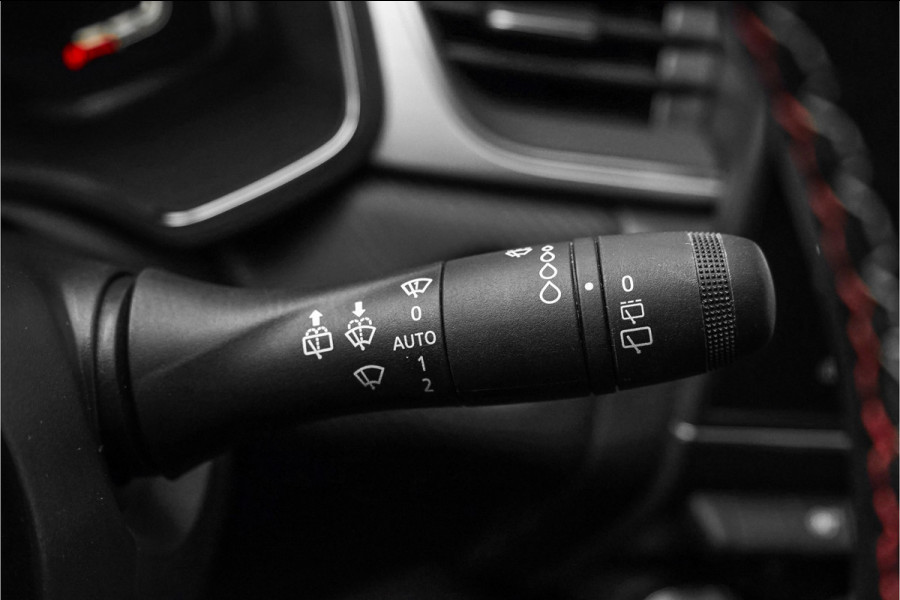 Renault Captur 1.3 TCe 140 R.S. Line Keyless Trekhaak Camera 18"