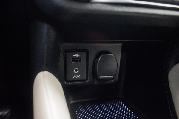 Nissan Micra 0.9 IG-T N-Connecta Sport [ Stoelverwarming Keyless LED Camera Climate Cruise Control Bluetooth ]