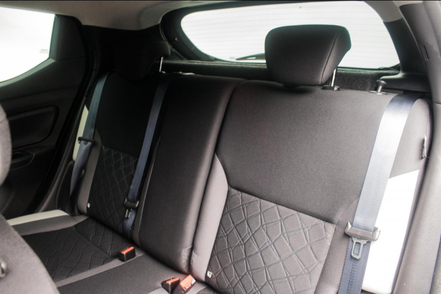 Nissan Micra 0.9 IG-T N-Connecta Sport [ Stoelverwarming Keyless LED Camera Climate Cruise Control Bluetooth ]