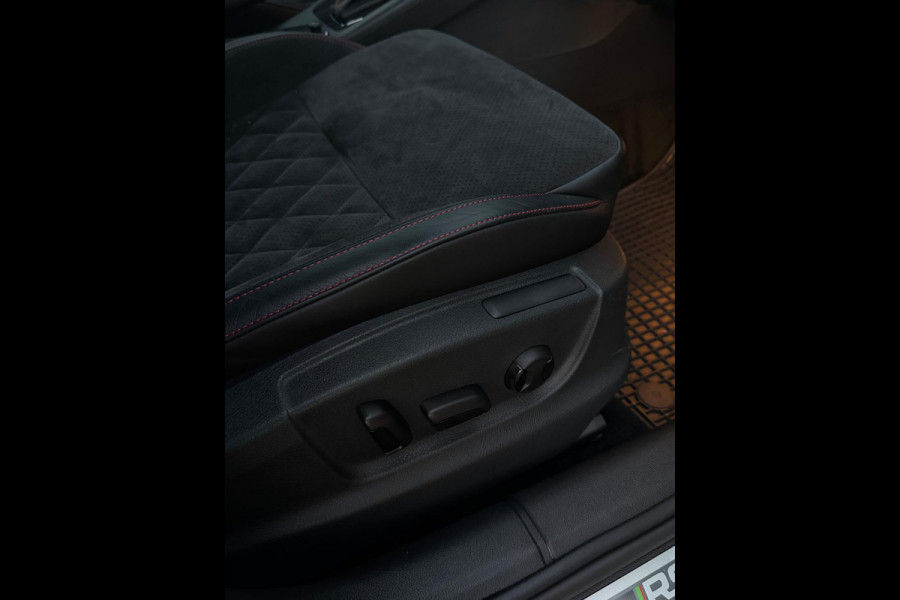 Škoda Octavia Combi 2.0 TSI RS 245pk CarPlay Canton