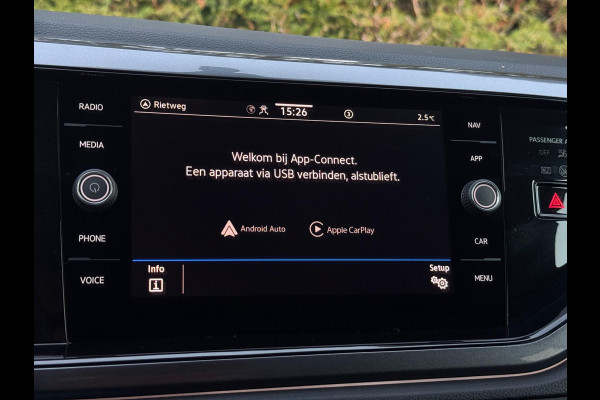 Volkswagen Polo 1.0 TSI Camera IQ Light CarPlay