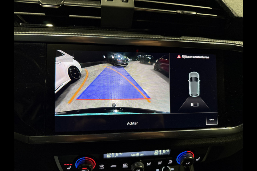 Audi Q3 45 TFSI e S edition Black edition. Trekhaak. Navi. Camera.